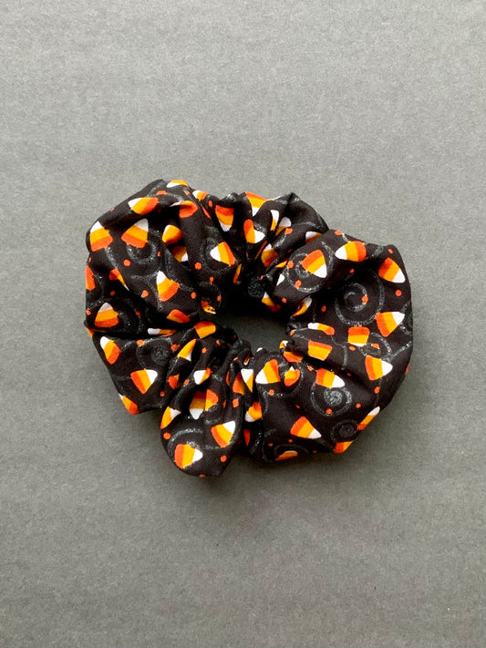 Candy corn scrunchie